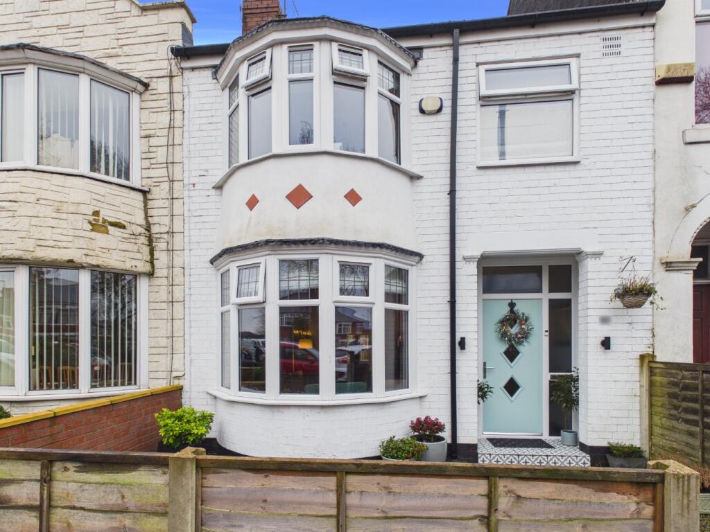 3-bed terraced on Hull Road, Hessle, HU13 9LU, £200,000