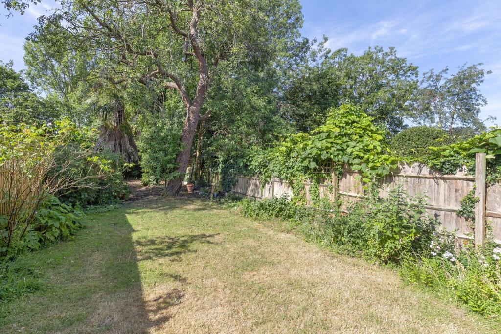 Woodwarde Road, Dulwich Village, London, SE22 photo 4
