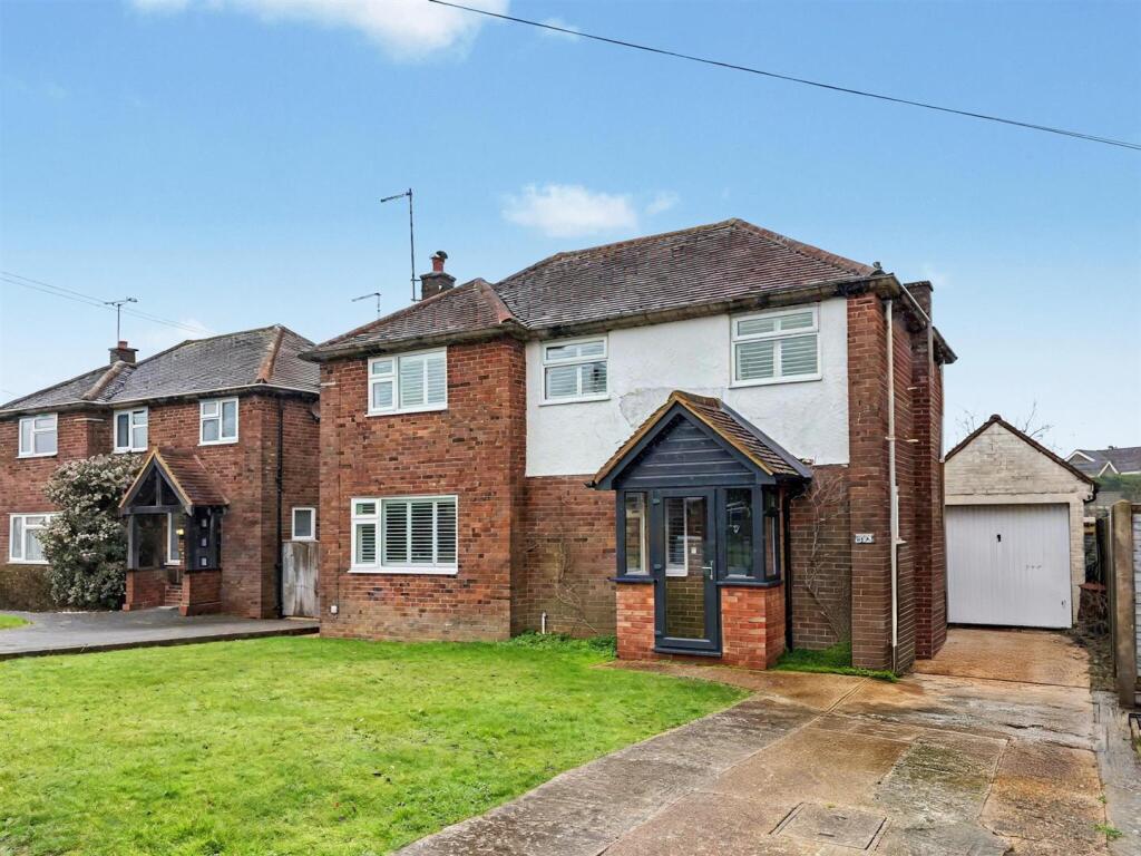 Main image of property: Chanctonbury Road, Burgess Hill