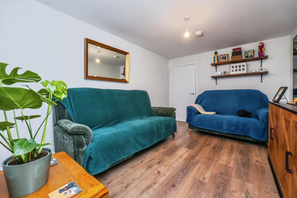 Bennerley Way, Awsworth, Nottingham photo 3