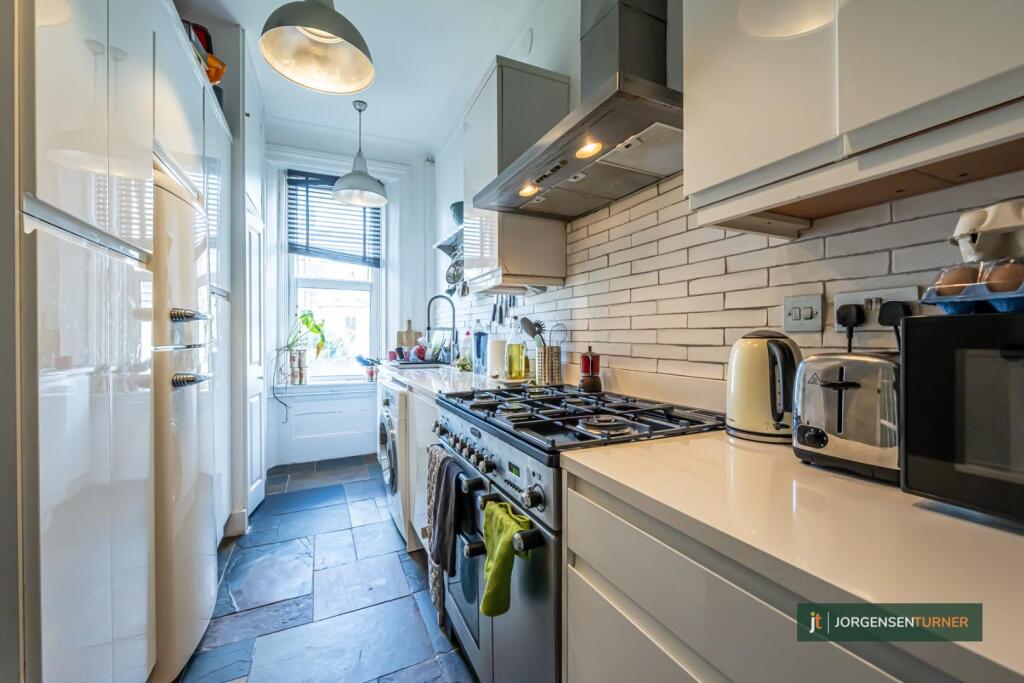 Apartment in London - View 2