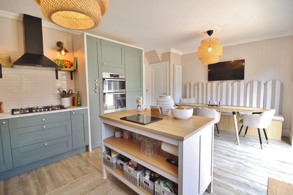 7, Allenby Road photo 2