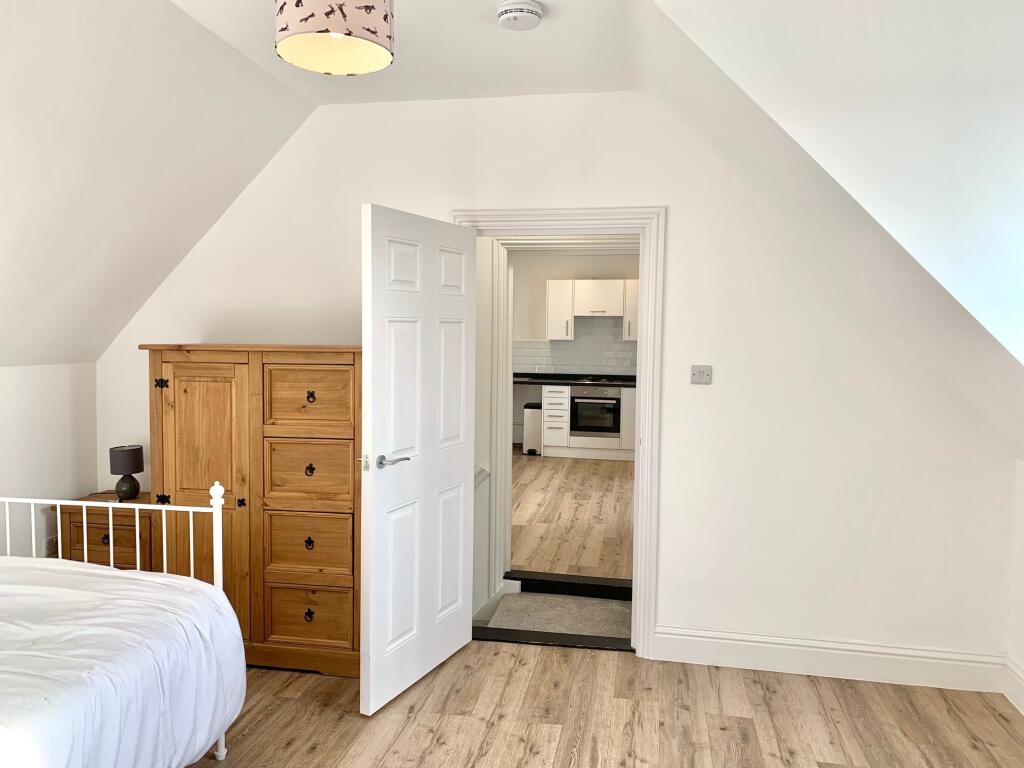 Apartment in Portsmouth - More
