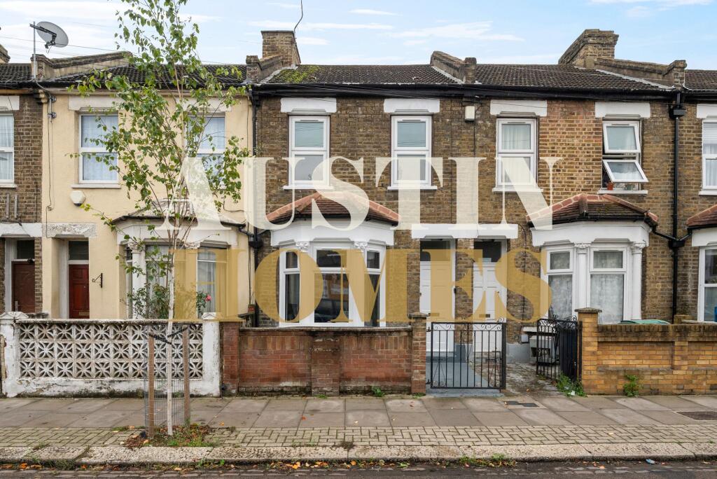 House in London - View 2