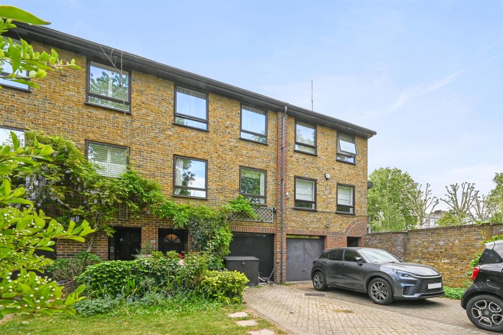 Main image of property: Abinger Mews, London