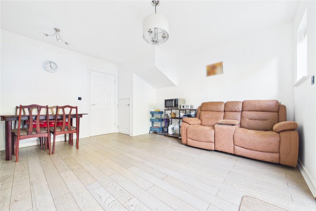 House in Reading - View 4