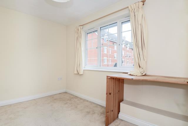 Windsor Court, Newbury - More