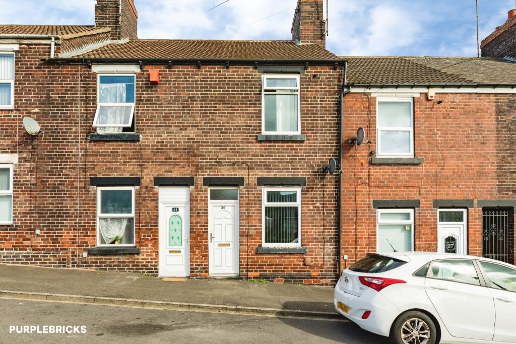 House in Rotherham, South Yorkshire - View 2