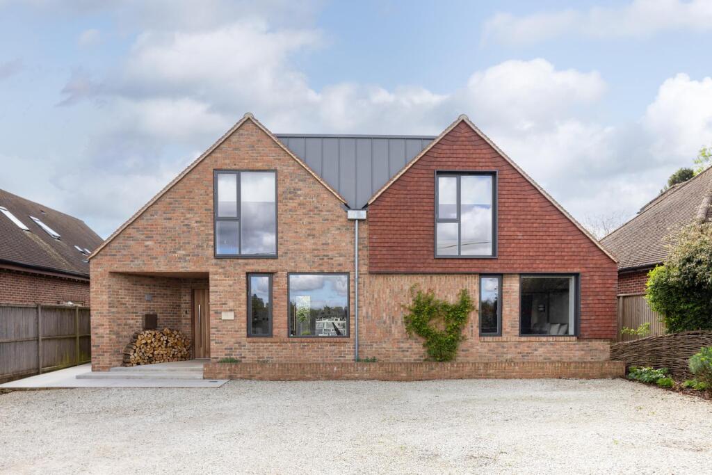 House in Canterbury, Upper Hardres - More