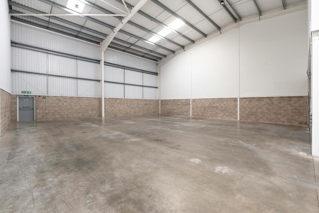 6 Langley - Warehouse 4.jpg