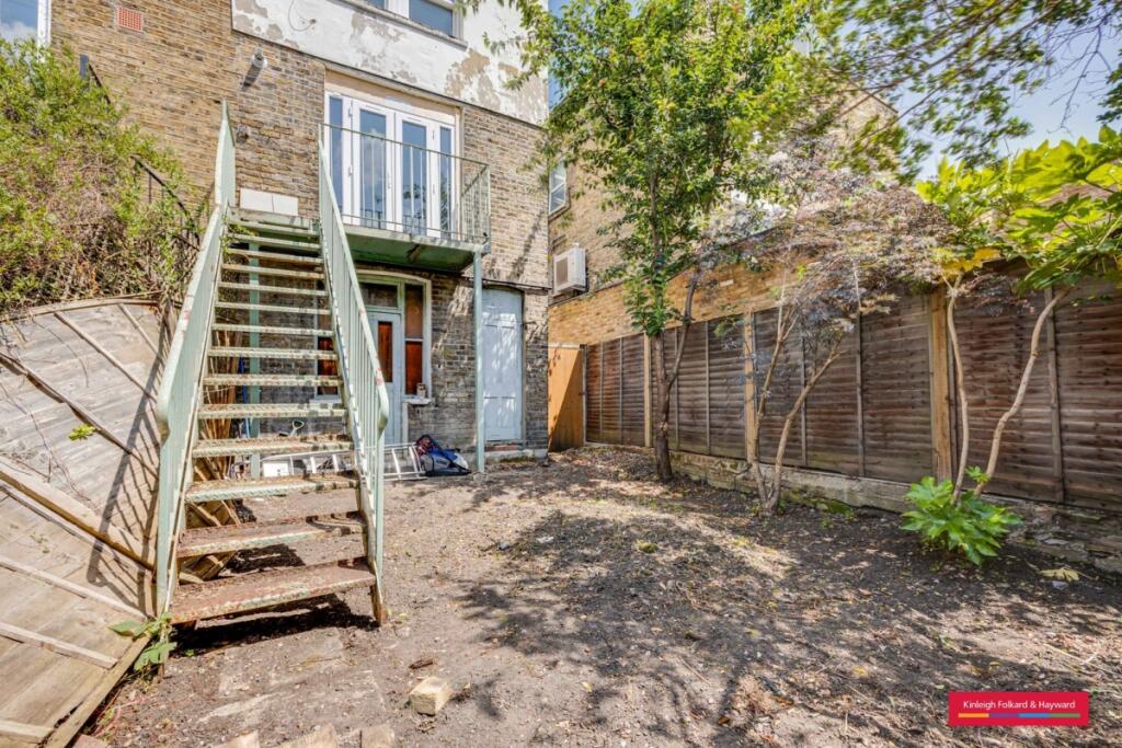 Apartment in London - View 3