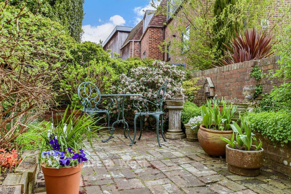 Main image of property: St. Martin's Lane, Lewes, East Sussex
