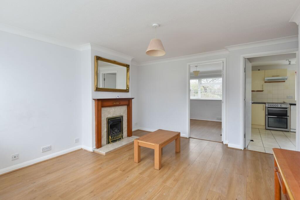 Brockenhurst Close, Canterbury photo 3