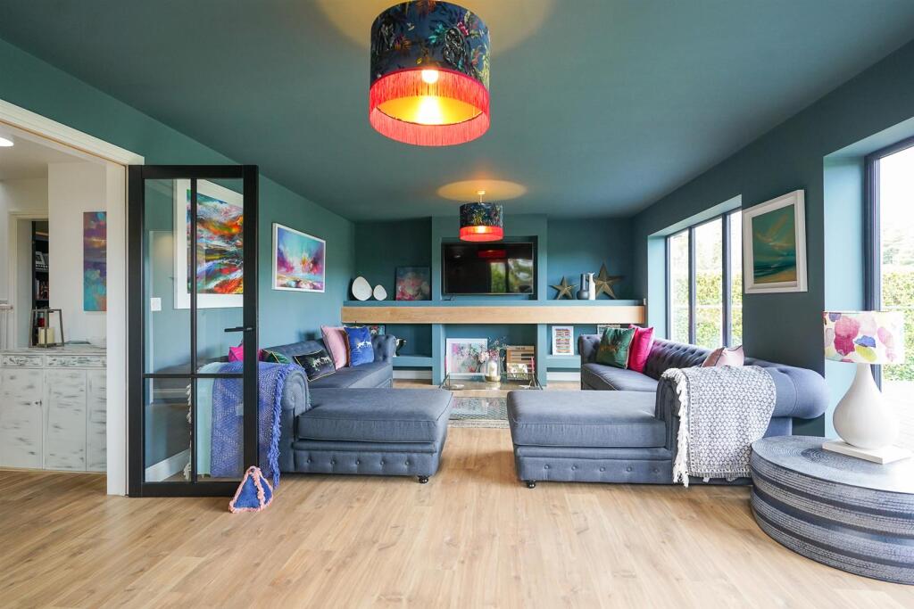 House in Newton, Mumbles - More