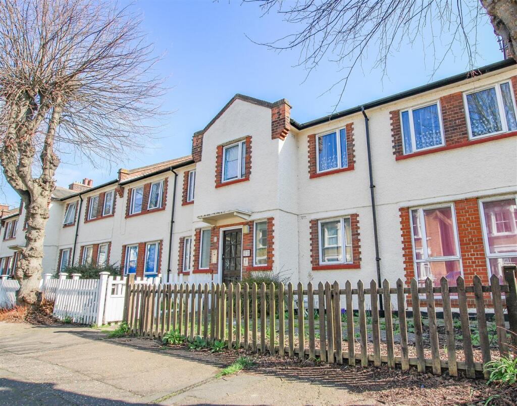 Main image of property: East Street, Leigh On Sea