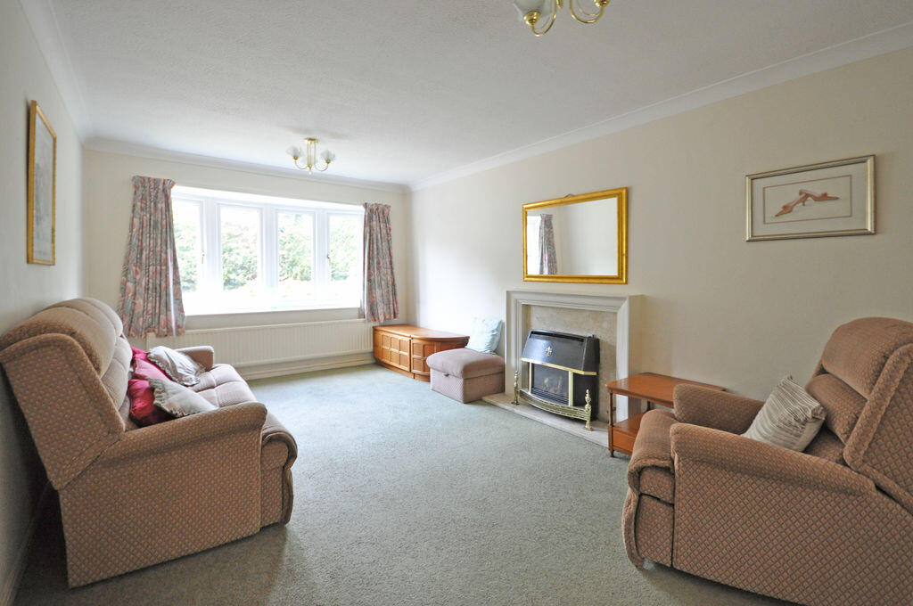 House in Newport, Pentre-Poeth, Graig - More