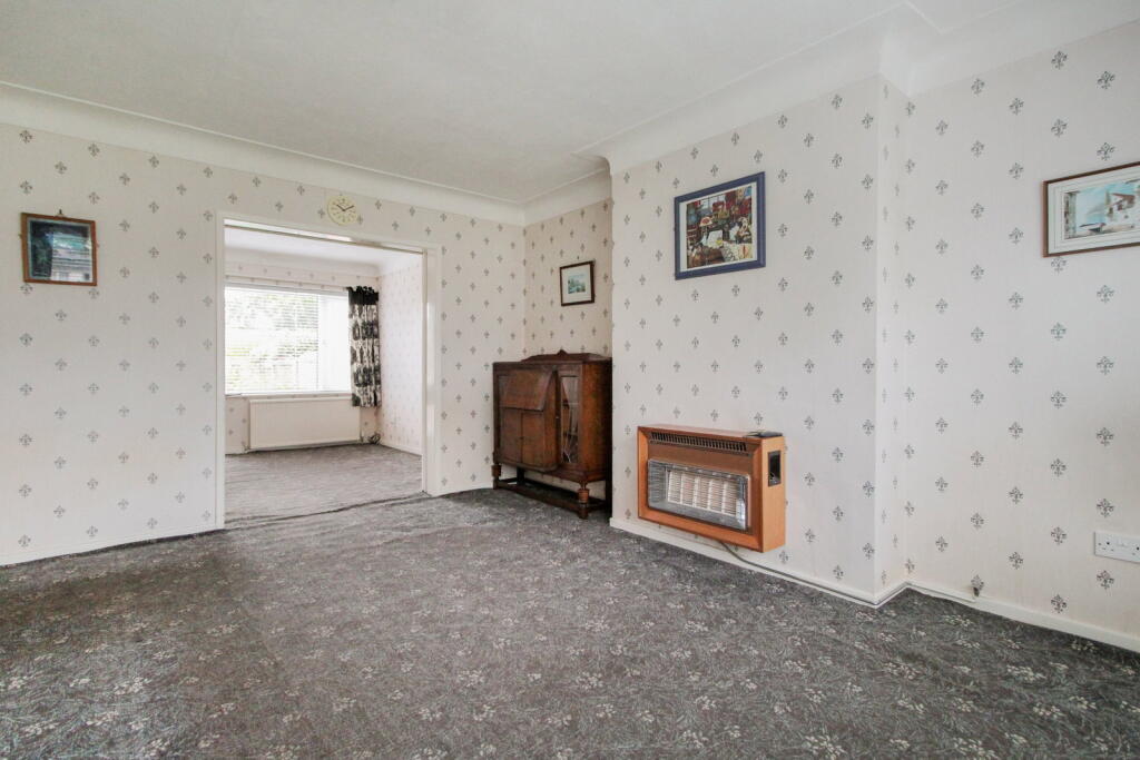 House in Bromborough, Liverpool City Region - View 3