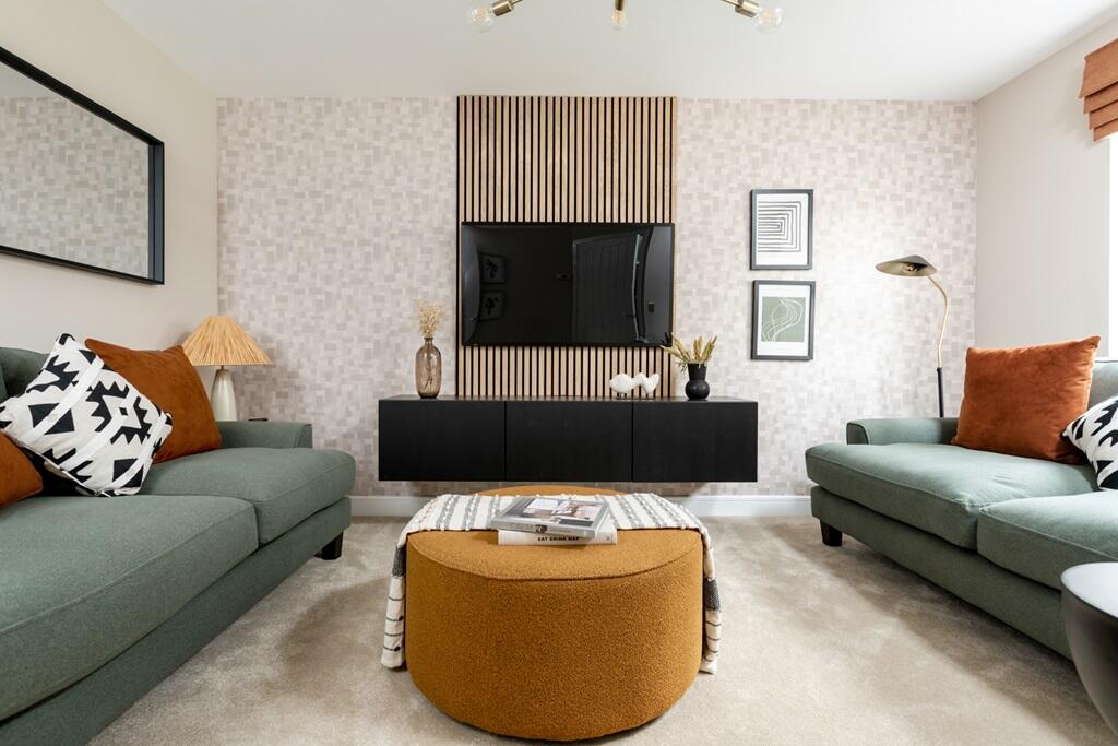 House in Leeds, Hawksworth - View 2