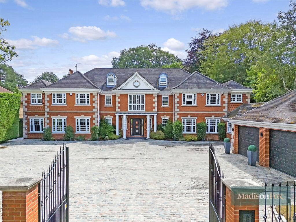 Main image of property: Norsey Road, Billericay, Essex, CM11