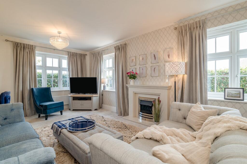 House in Newport, Llanwern - View 5