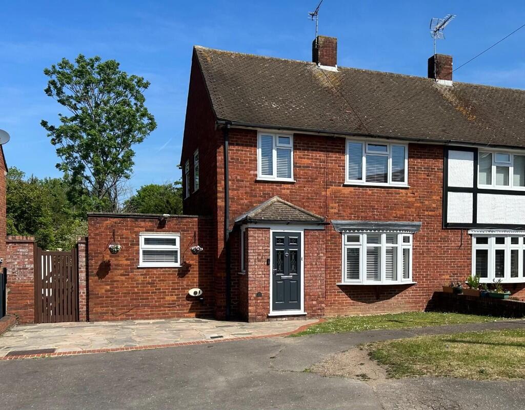 Main image of property: Quendon Drive, Waltham Abbey, Essex, EN9