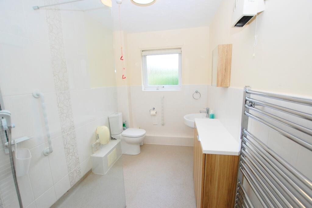 Apartment in Bristol - More