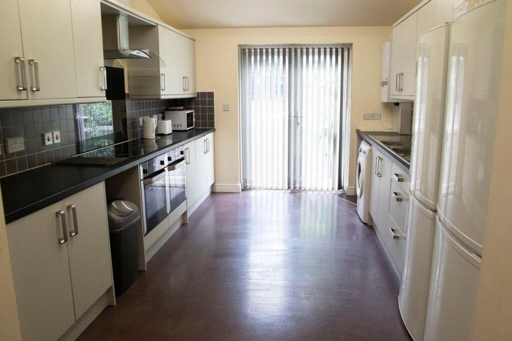 Main image of property: Pershore Place, Coventry