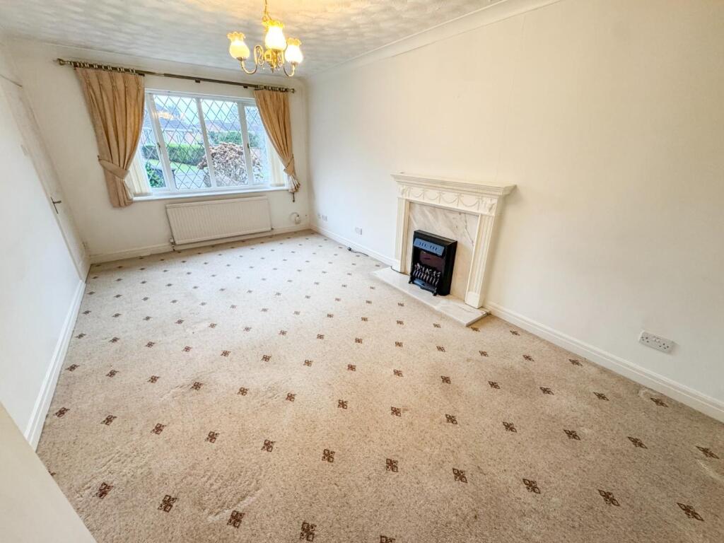 Plane Tree Rise, Alwoodley, Leeds photo 2