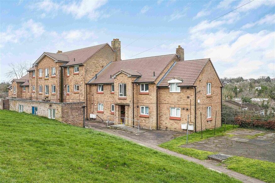 Northfield Road, Harpenden, AL5