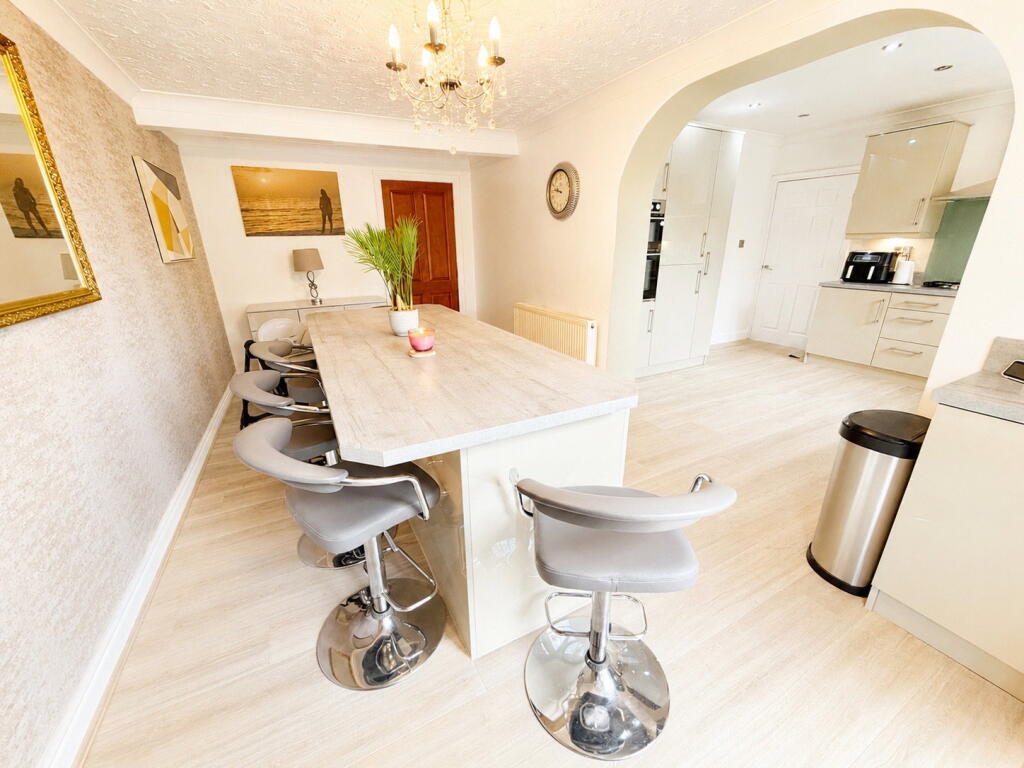 House in Dudley - View 5
