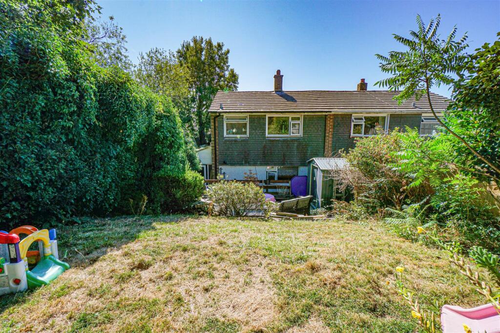 House in St. Leonards-on-Sea, Hollington - View 5