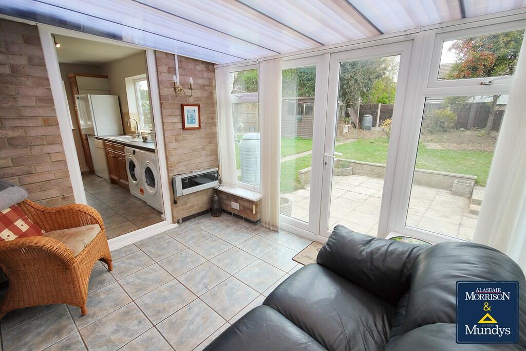 Longfellow Drive, Balderton photo 3