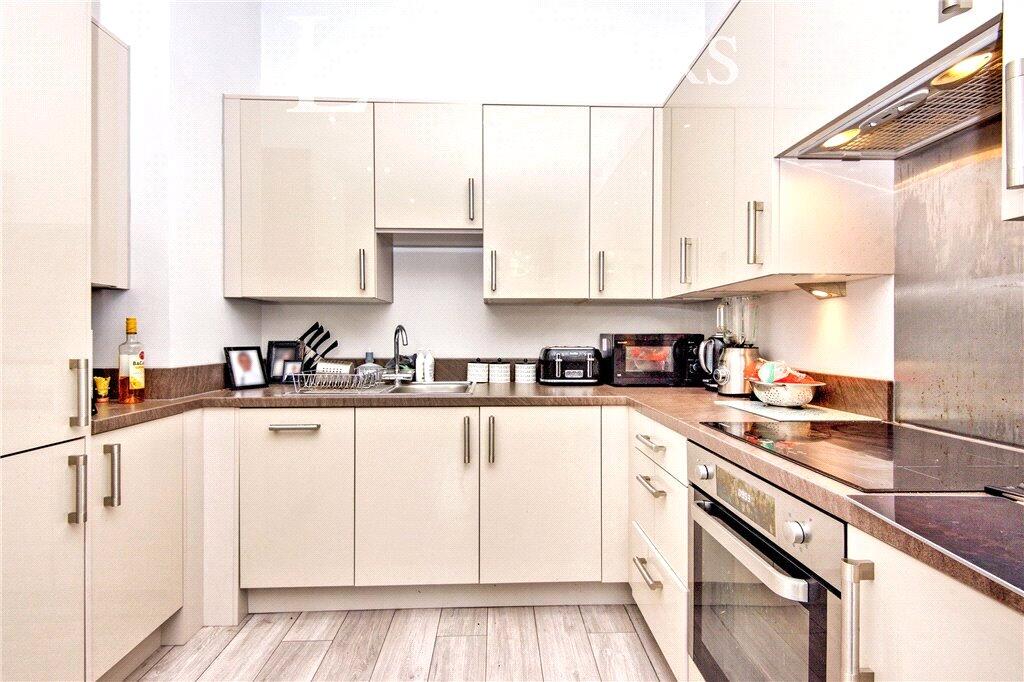 Main image of property: Victoria Avenue, SS2