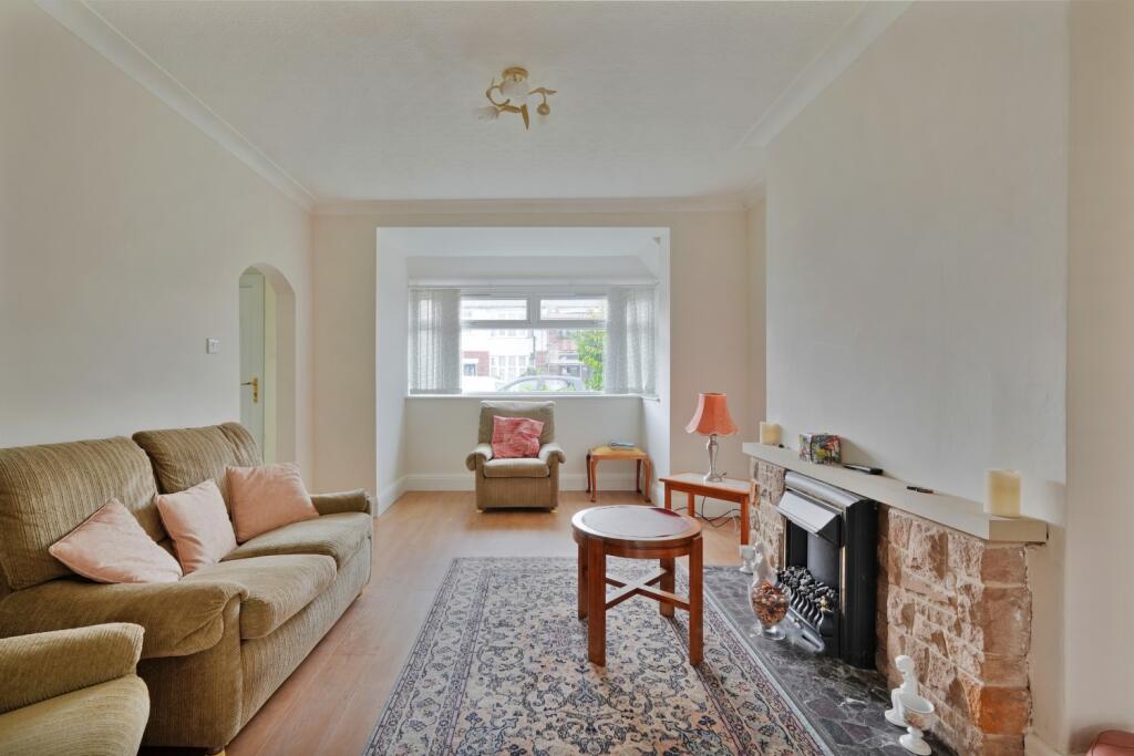 Hunstone Avenue, Norton, S8 8GE photo 4