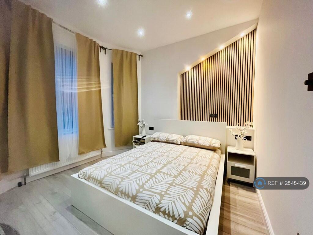 Main image of property: Chalk Hill, Watford, WD19