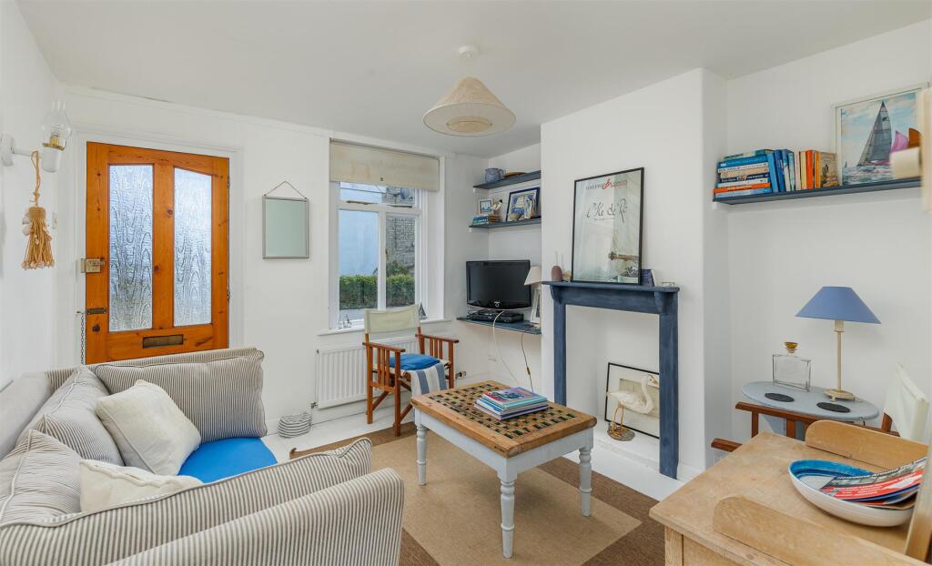 House in Cowes, Isle of Wight - View 4