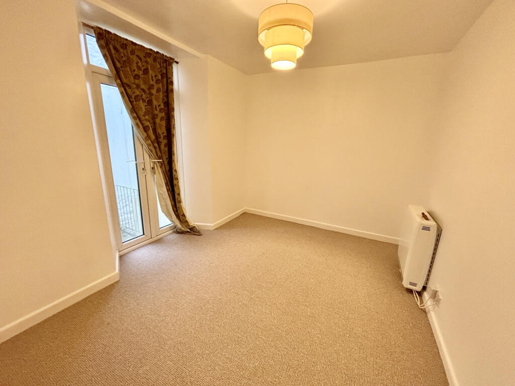 Apartment in Truro - View 3