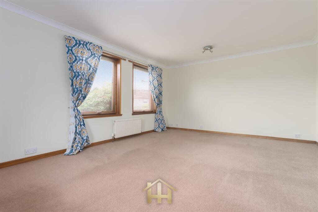 House in Dundee - View 5