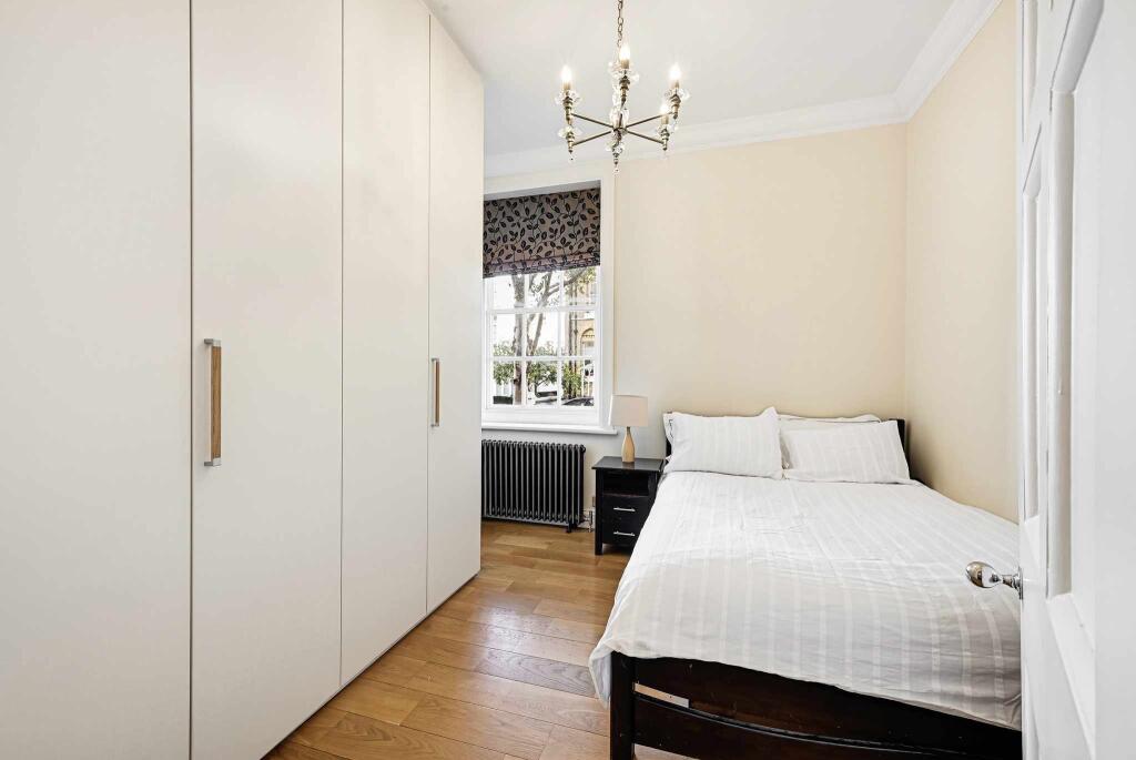 Apartment in London, Kensington - More
