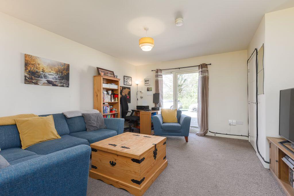 House in Edinburgh, Sighthill - More
