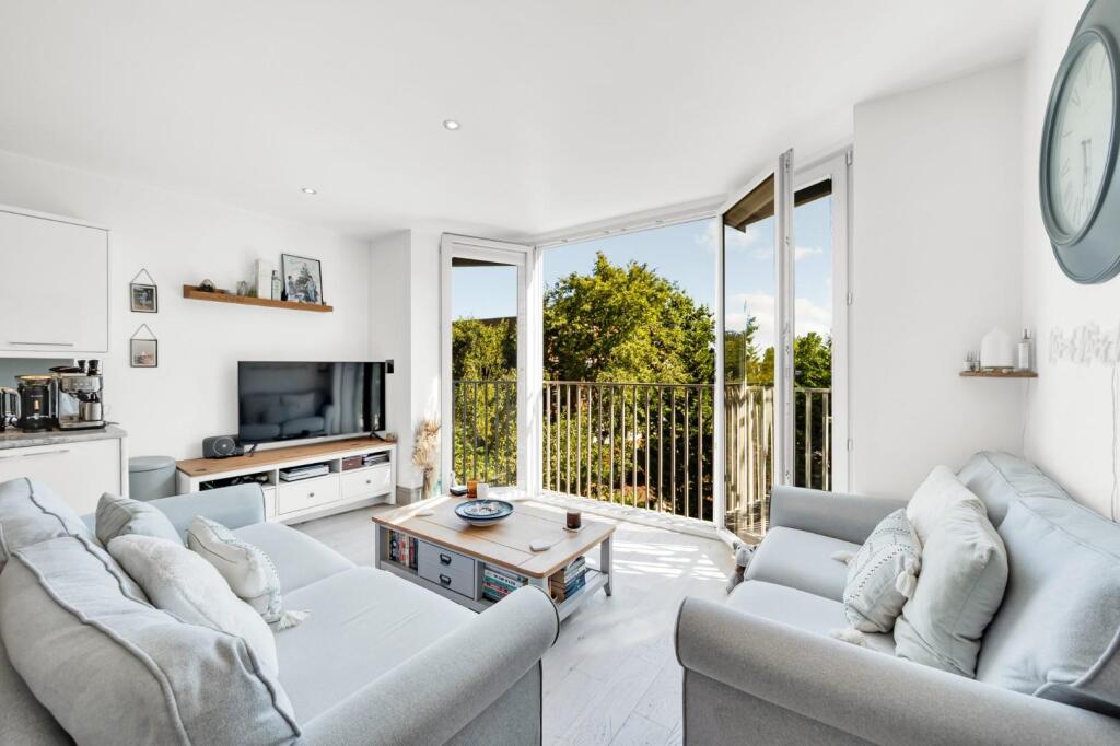 Apartment in London - View 2