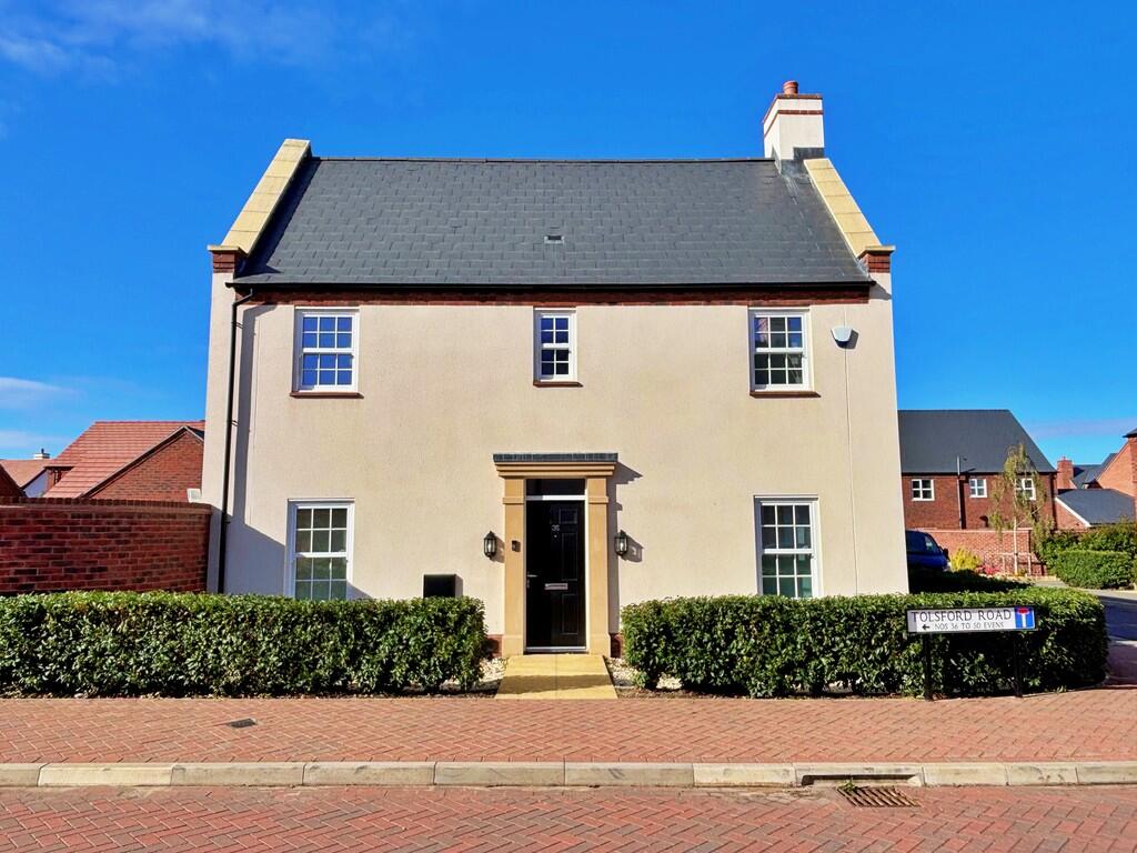 3-bed semi-detached on Tolsford Road, Houlton, Rugby, £339,950