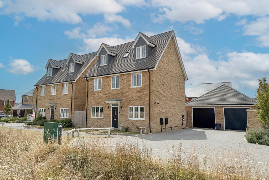 Main image of property: Haddenham, Buckinghamshire, HP17