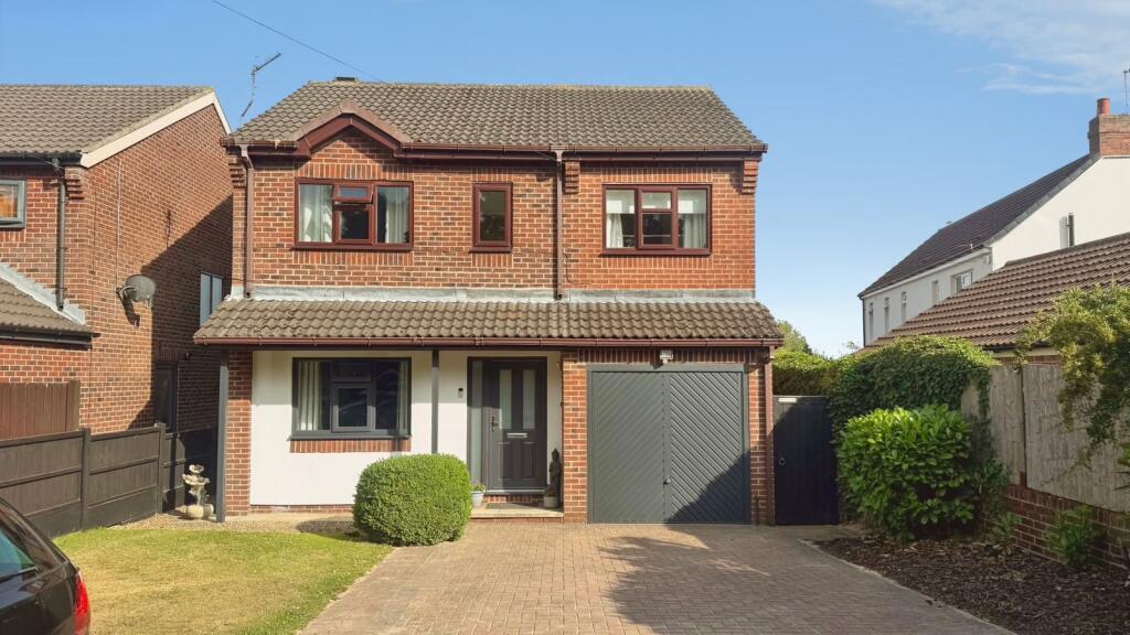 Main image of property: Manor Croft, South Hiendley, Barnsley, Wakefield