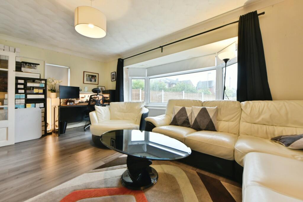 House in Tameside, Greater Manchester - View 4