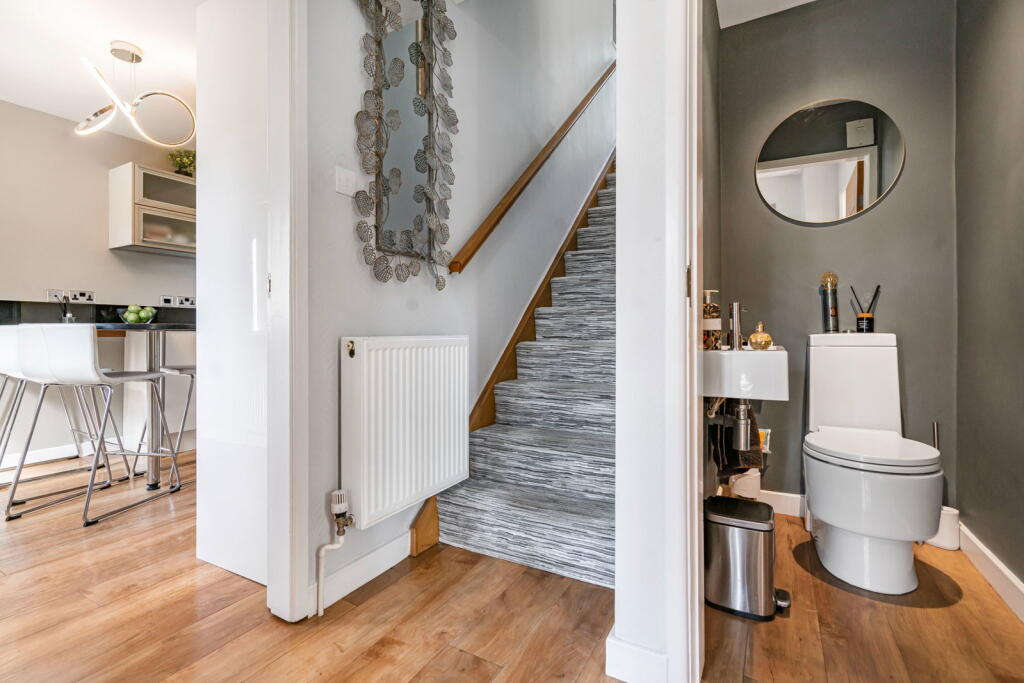 House in Calderdale, Ripponden - More