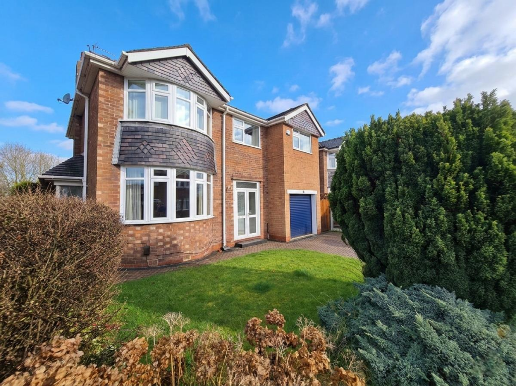4-bed detached on New Hall Avenue, Heald Green, £525,000