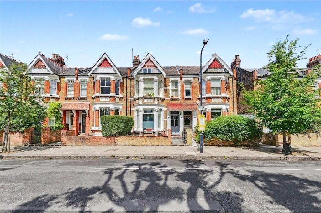 Apartment in London, Brondesbury Park, Brondesbury - View 2