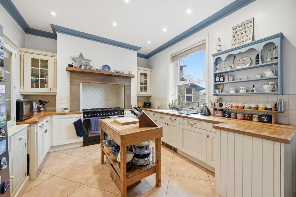 Lancaster Park Road, Harrogate, North Yorkshire, HG2 photo 3