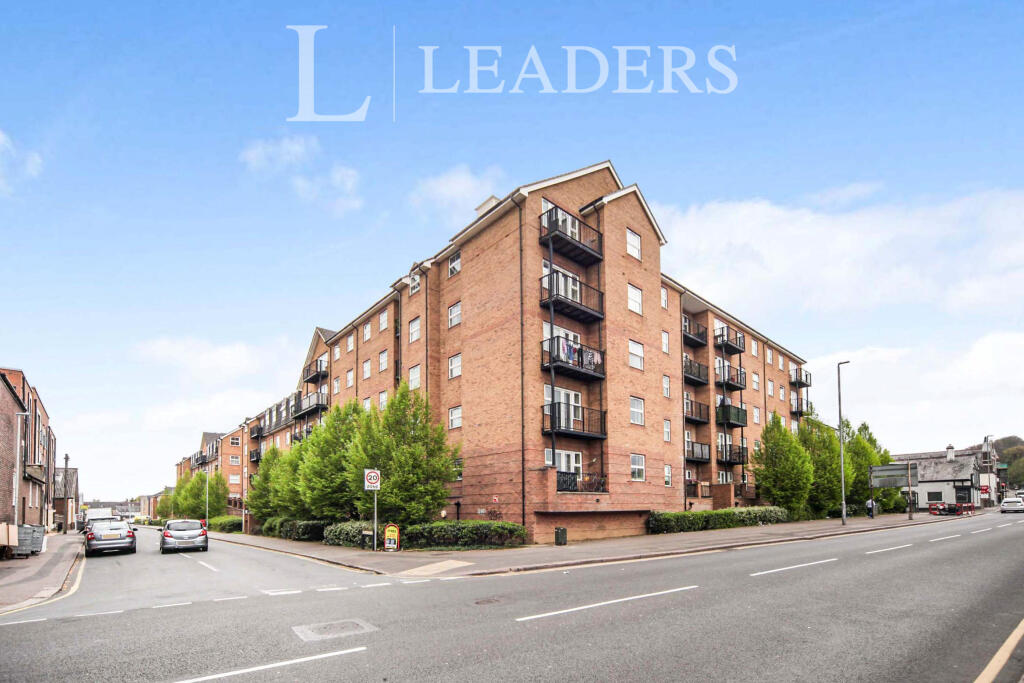 Main image of property: Holly Street, Luton, Bedfordshire, LU1